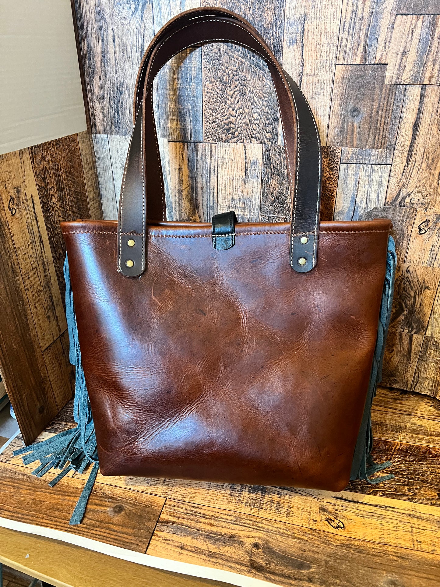 Tote bag with boot pocket