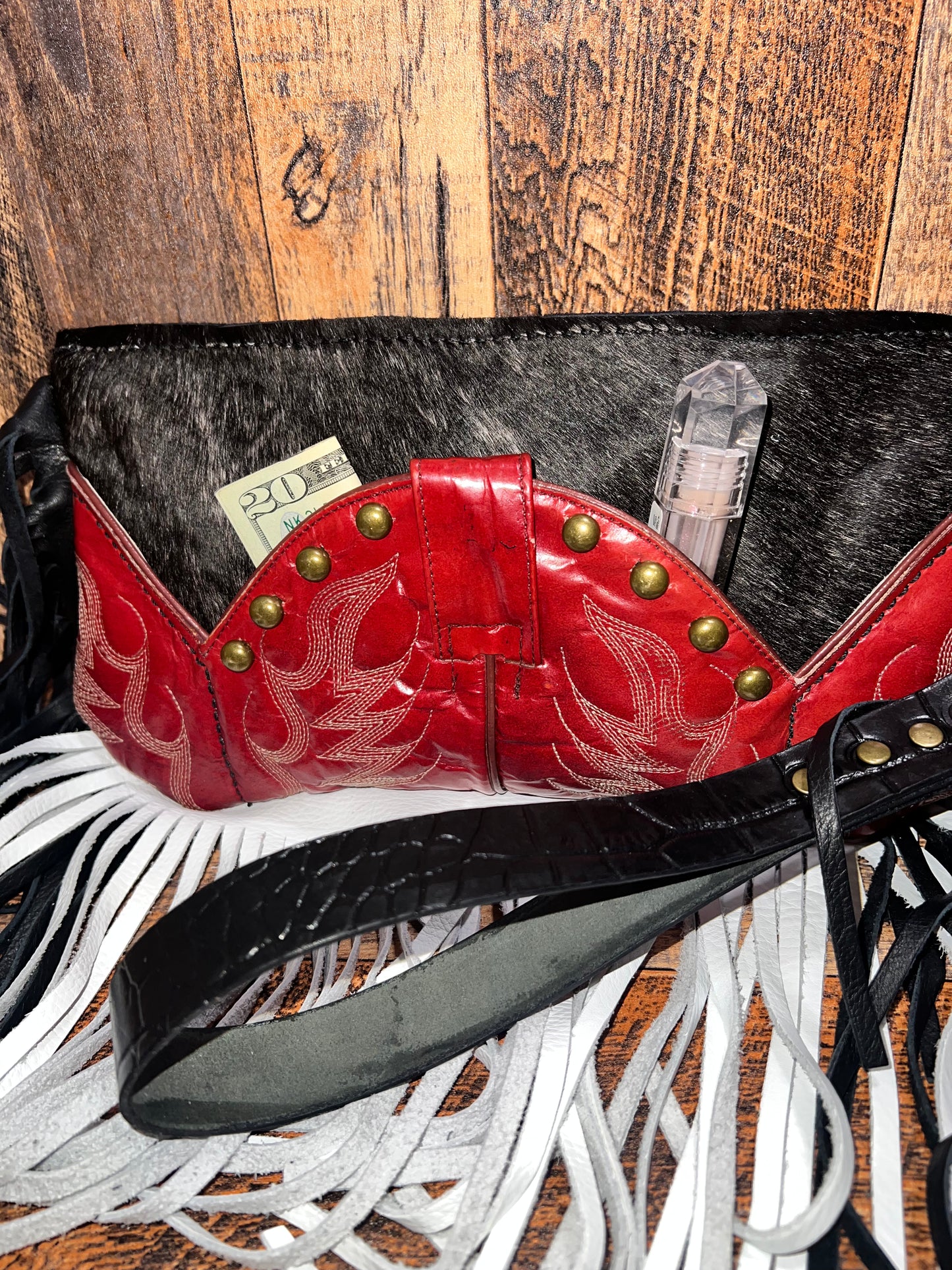 Red boot clutch