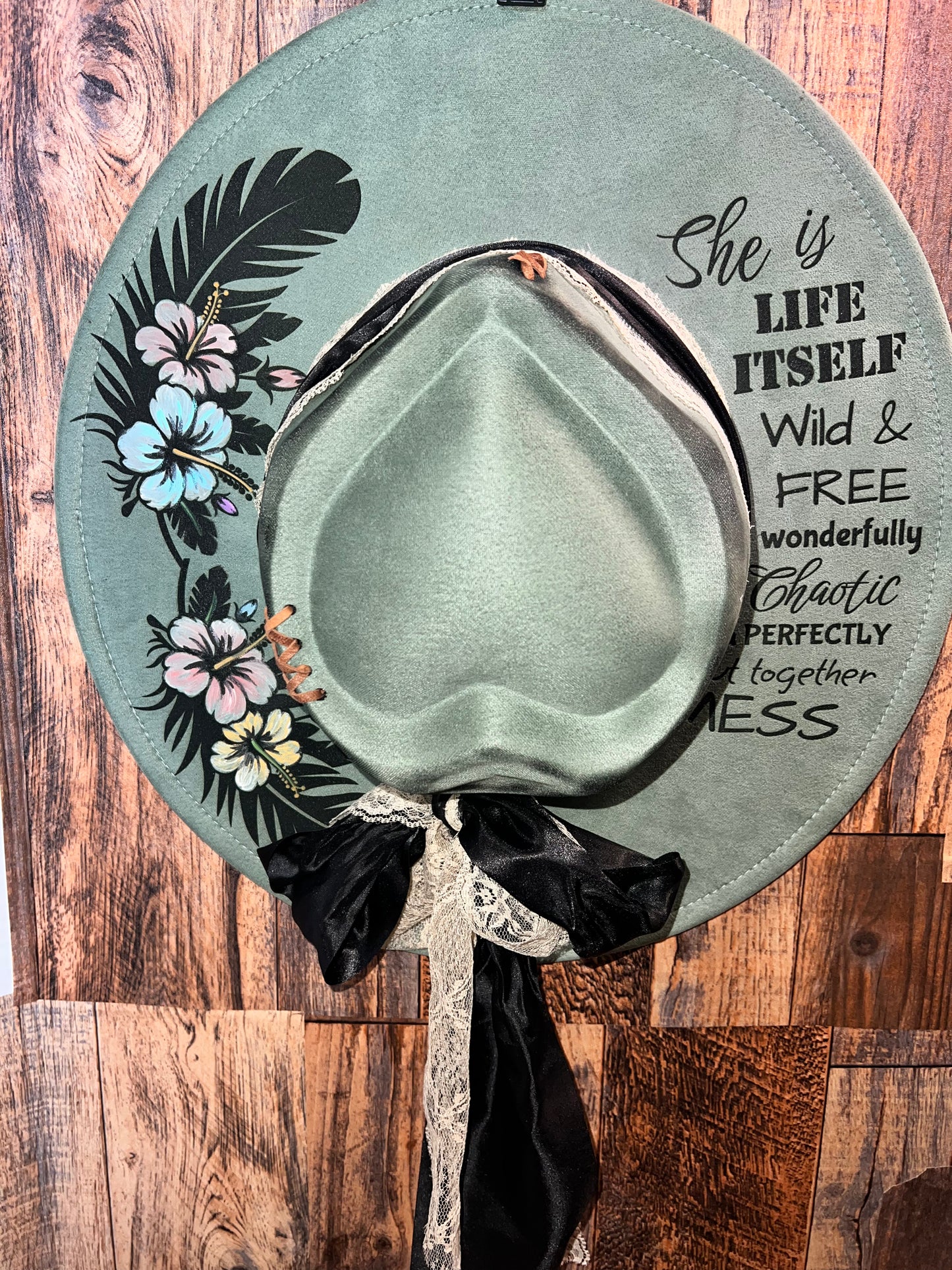 Suede Engraved Hat