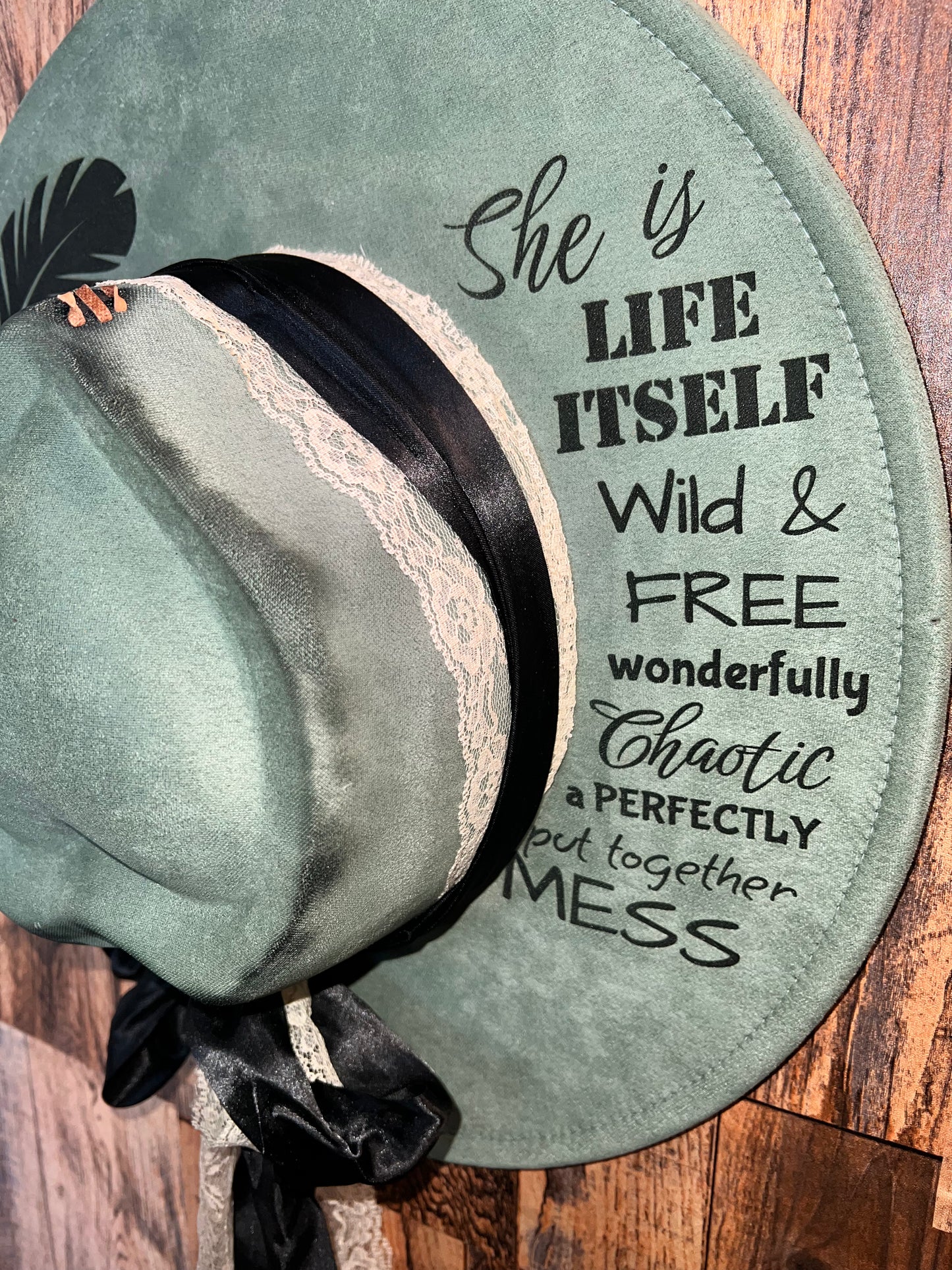 Suede Engraved Hat