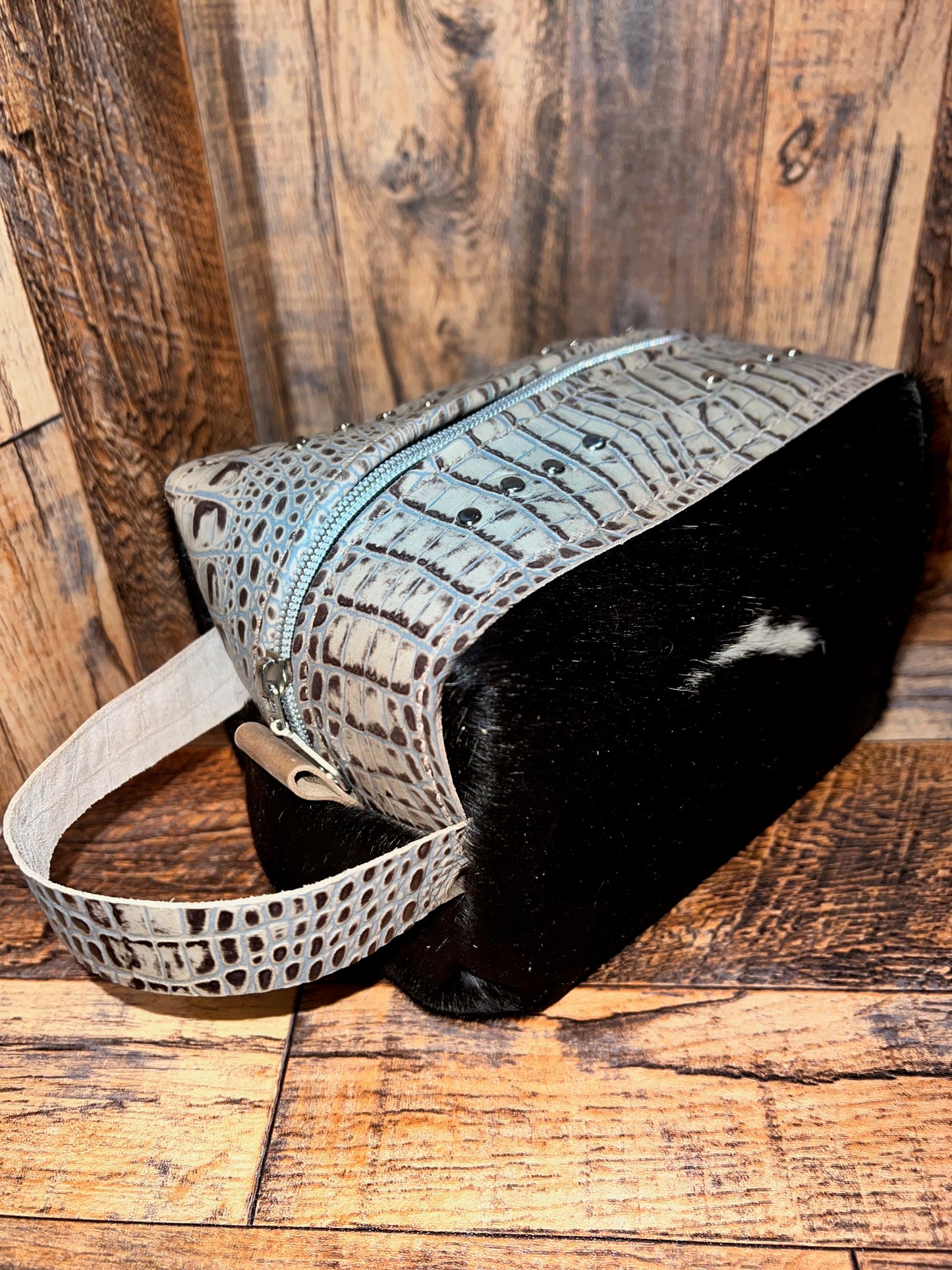 Toiletry Bag - Black Hide